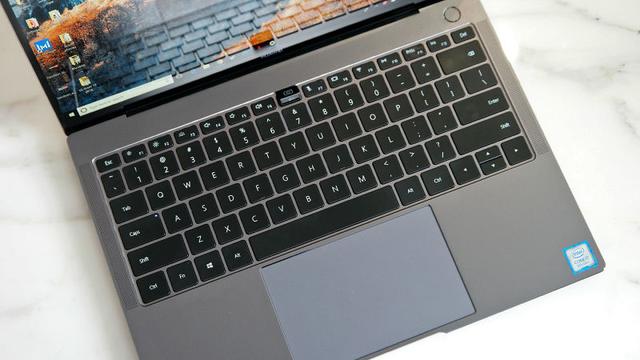 20180402-matebook-x-pro-is-the-ideal-mbp-08