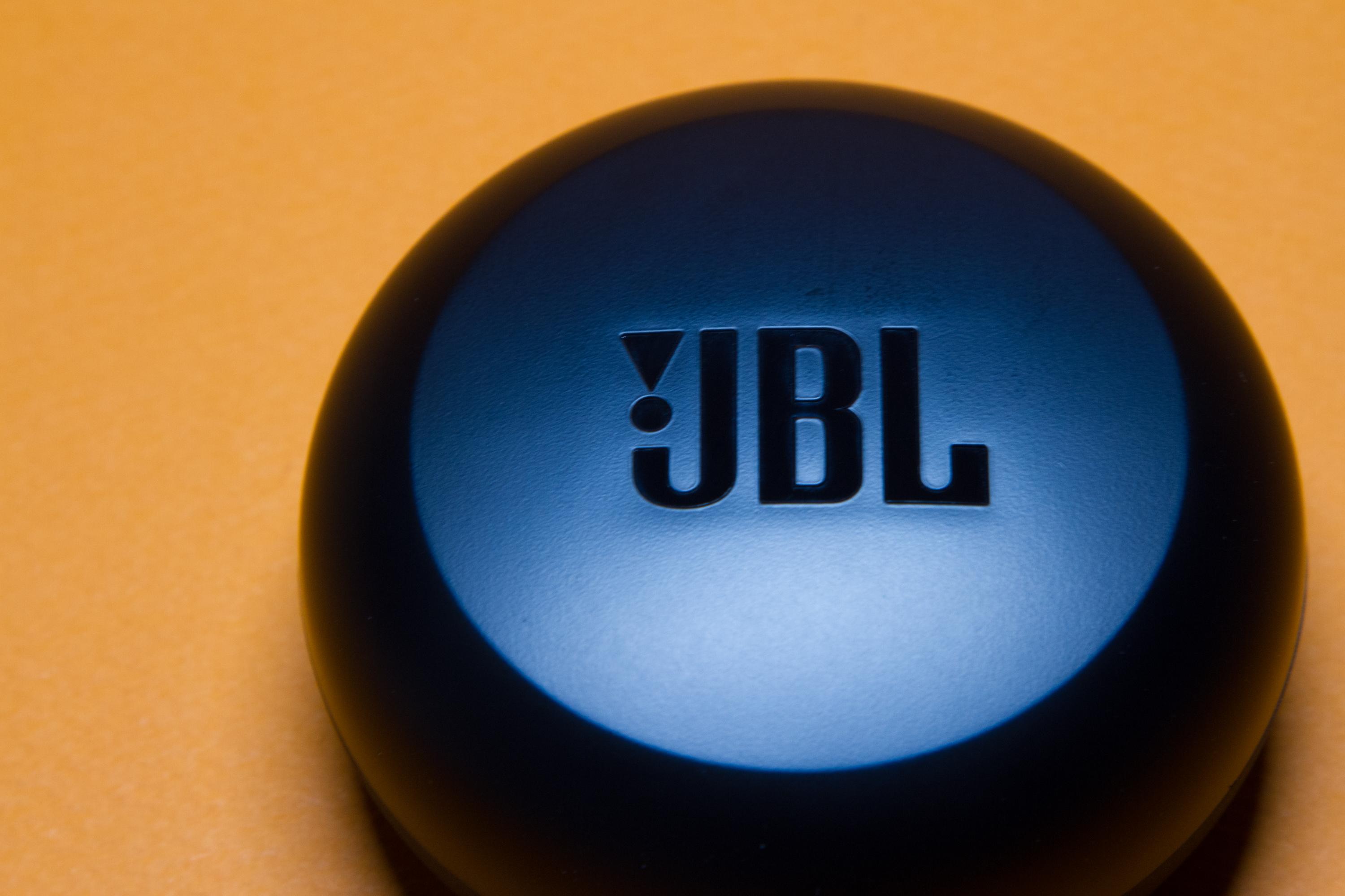 JBL初の左右独立イヤホン｢JBL FREE｣レビュー：片耳で音楽は聞けない