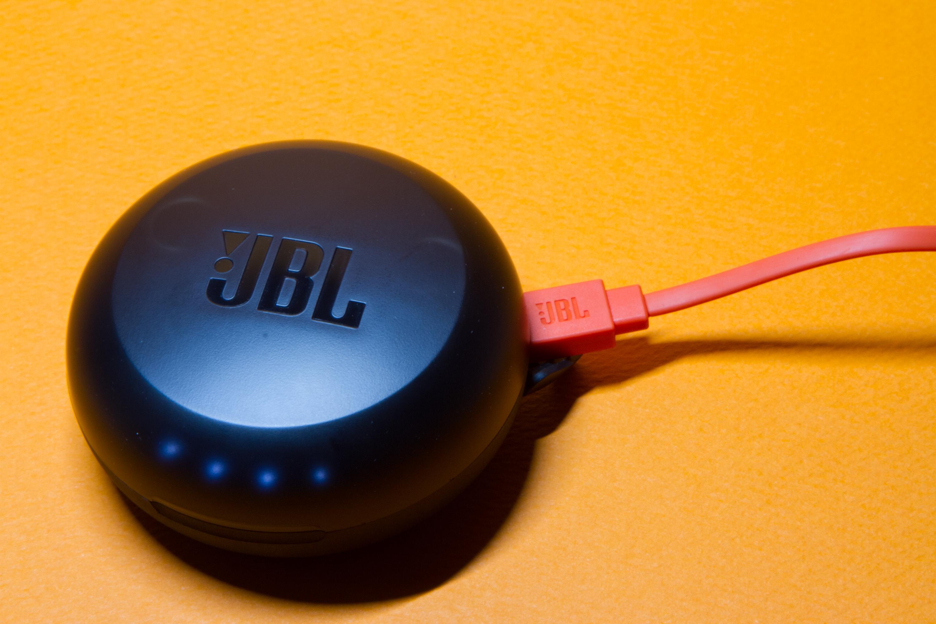 JBL初の左右独立イヤホン｢JBL FREE｣レビュー：片耳で音楽は聞け