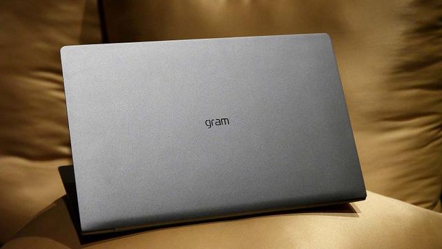 20180404-lg-gram-15-review-10