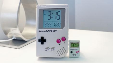 時計として復活したゲームボーイ！ 懐かしさにひたってレビュー