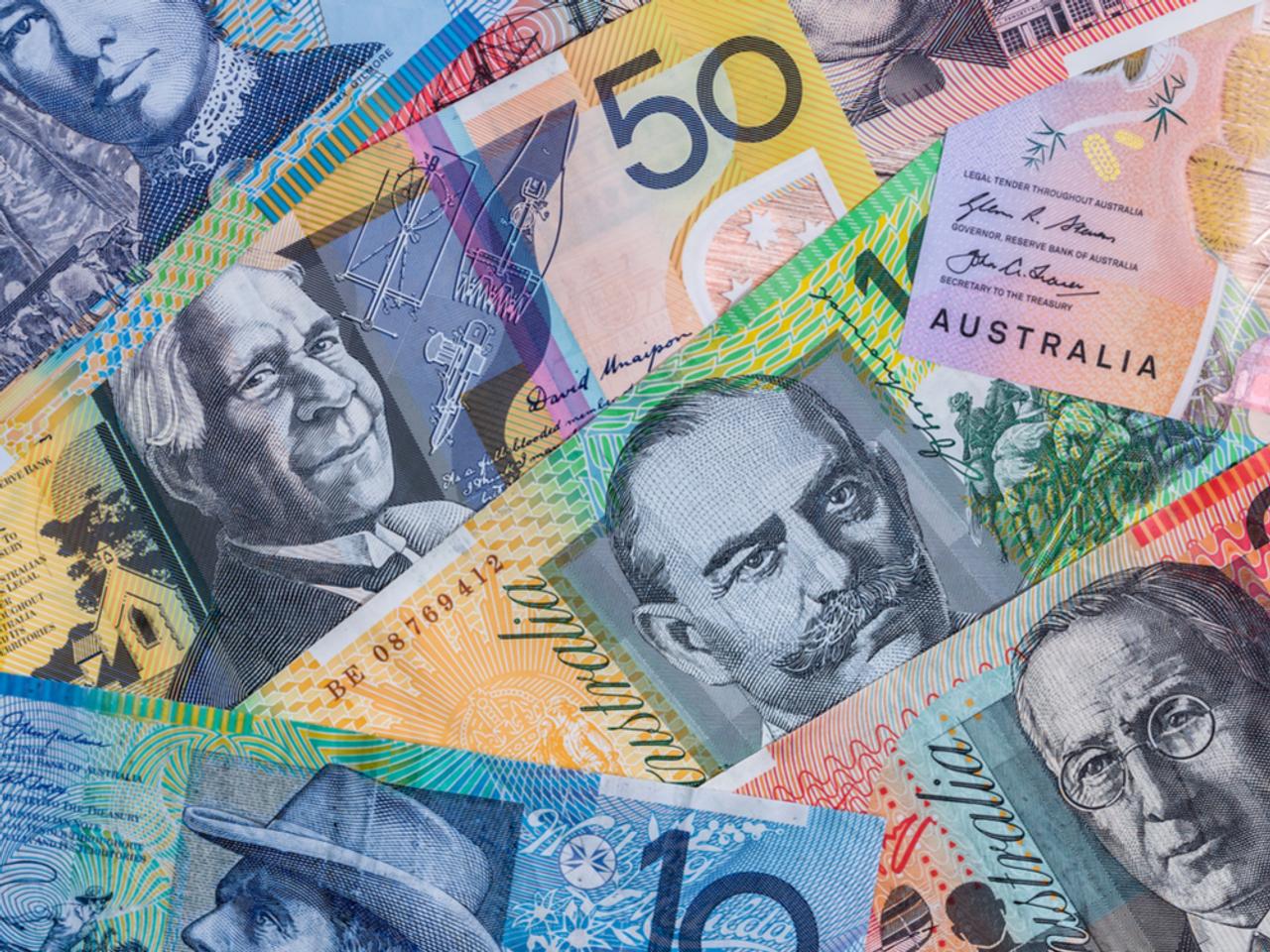 オーストラリア、2019年7月から82万円以上は現金決済禁止に
