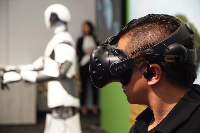 20180528gizmodo_kddi_DSC01039