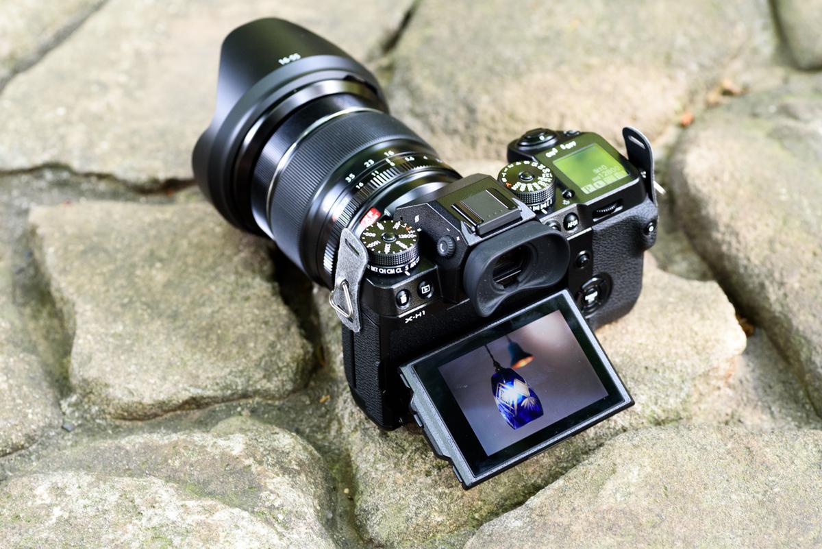 これはミラーレス一眼なのだろうか？ FUJIFILM X-H1レビュー 