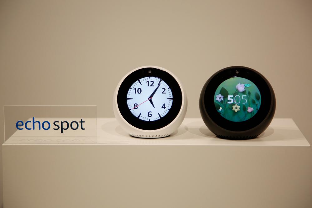 echo spot 画面を時計に固定したい 販売