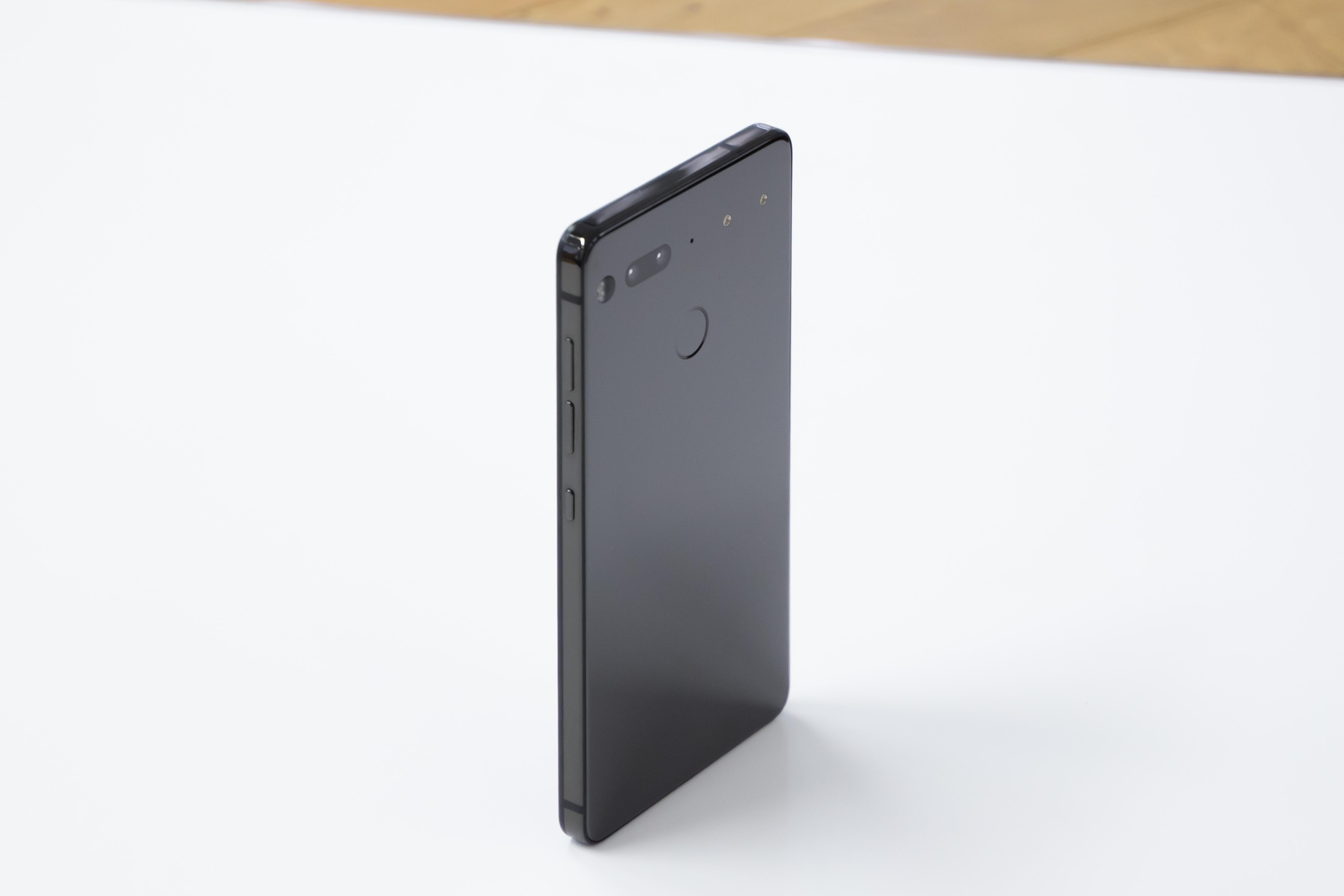 Essential PH-1レビュー：iPhone Xの半額で同じくらいの満足感 ...