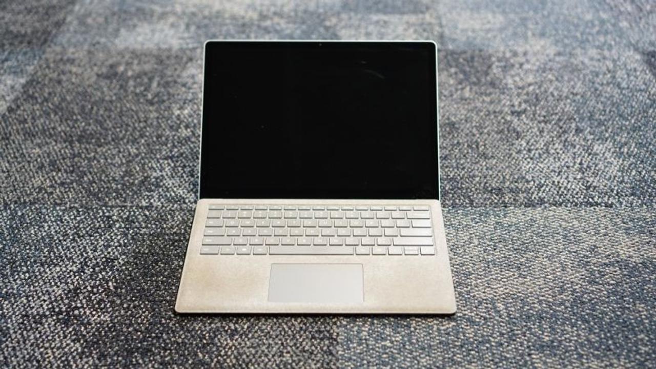 Surface Laptop 1年間レビュー：今でも満足、次世代も欲しいな