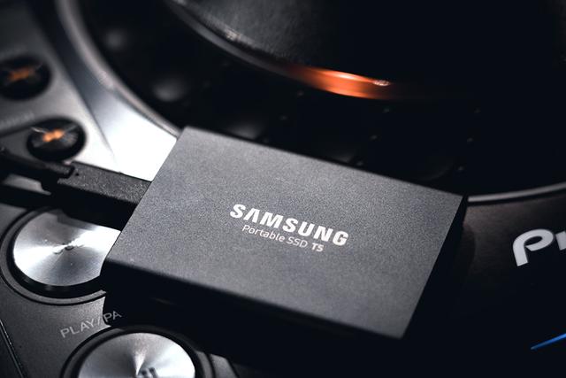 20180706gizmodo_samsung_t5_3_DSC5733