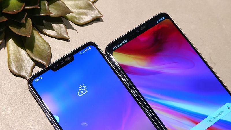 ノッチデザイン スマートフォン 本体 スマホの切り欠きはいくつまで許される？Googleがノッチデザインの