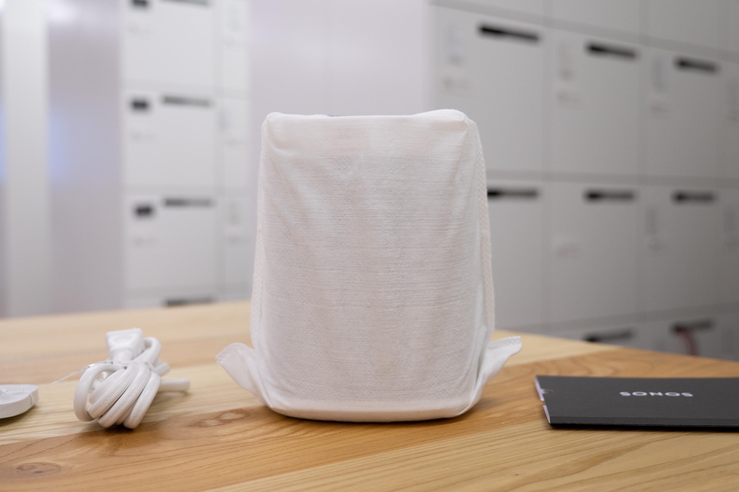 スマートスピーカー「Sonos One」開封の儀! | ギズモード・ジャパン スマートスピーカー「Sonos One」開封の儀! | ギズモード・ジャパン