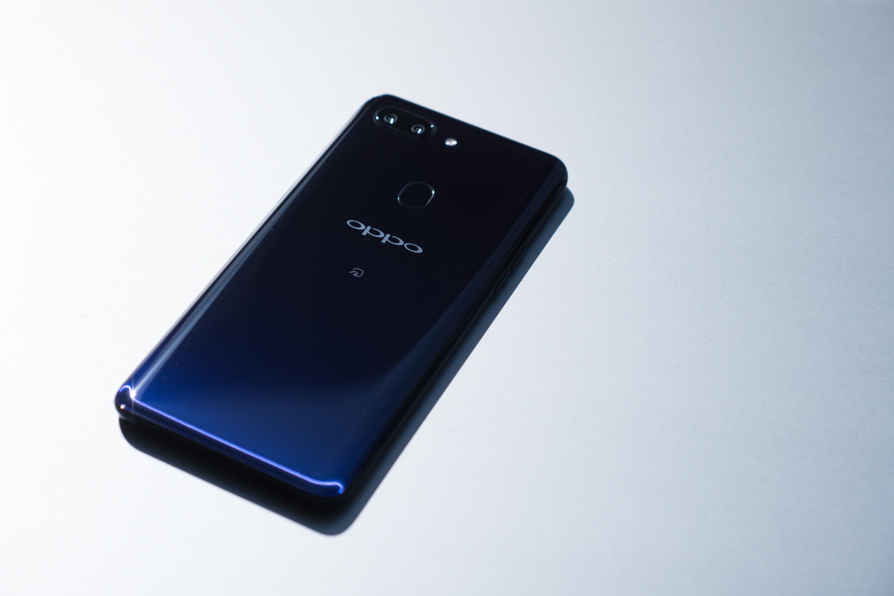 OPPO R15 Pro ハンズオン：FeliCa搭載でSIMフリー。でも、それ抜きでも