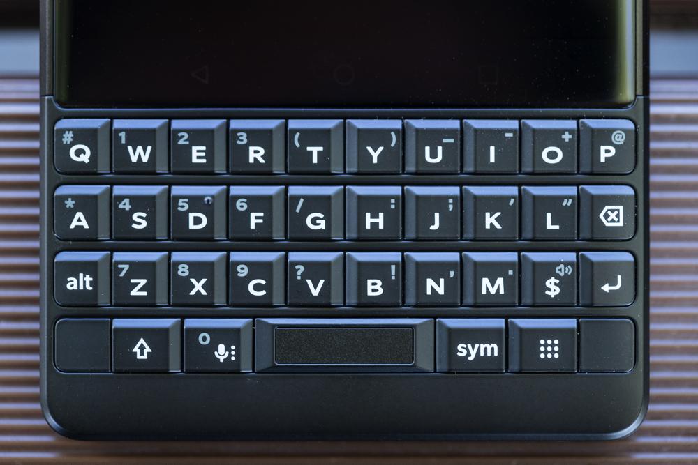 このキーボードは魔法。BlackBerry KEY2の出来は想像の上をいく