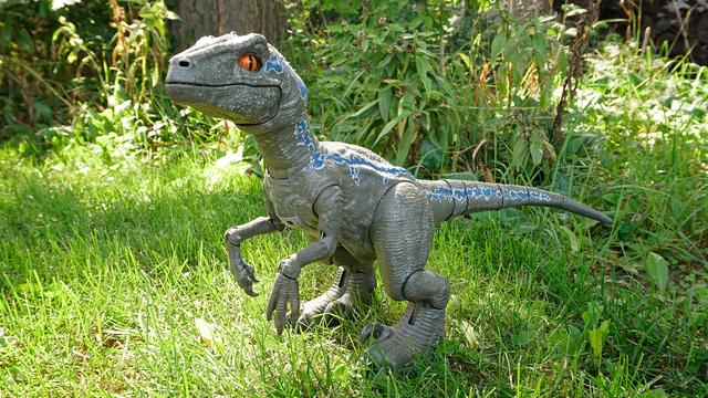 恐竜 飼えます ヴェロキラプトル ロボットが最高のペットだった ギズモード ジャパン