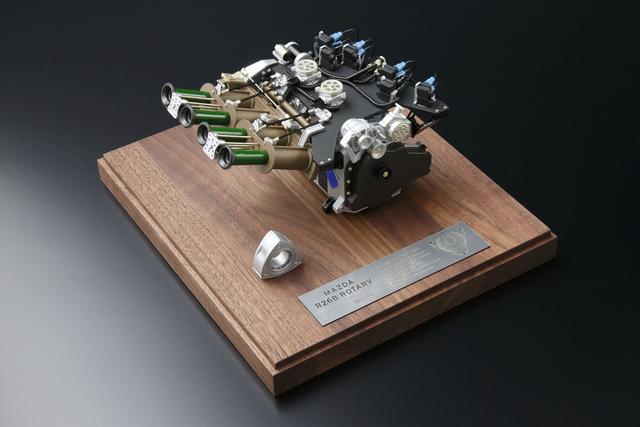 これはアガるぞ｢マツダ787B｣のロータリーエンジンの1/6ミニチュア 