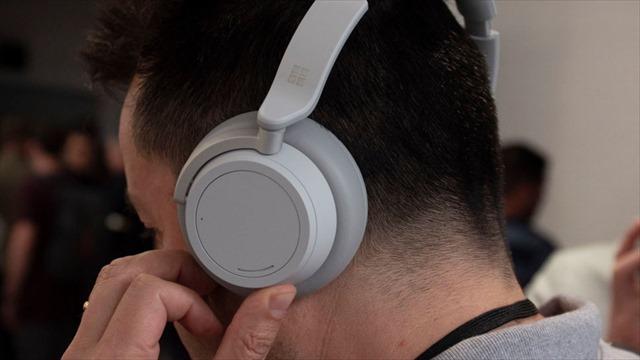181002headphone_tryon