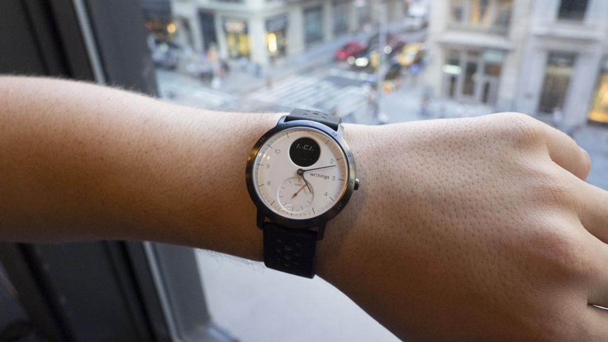 Withings Steel HRレビュー：つけっぱなしでも気にならない 
