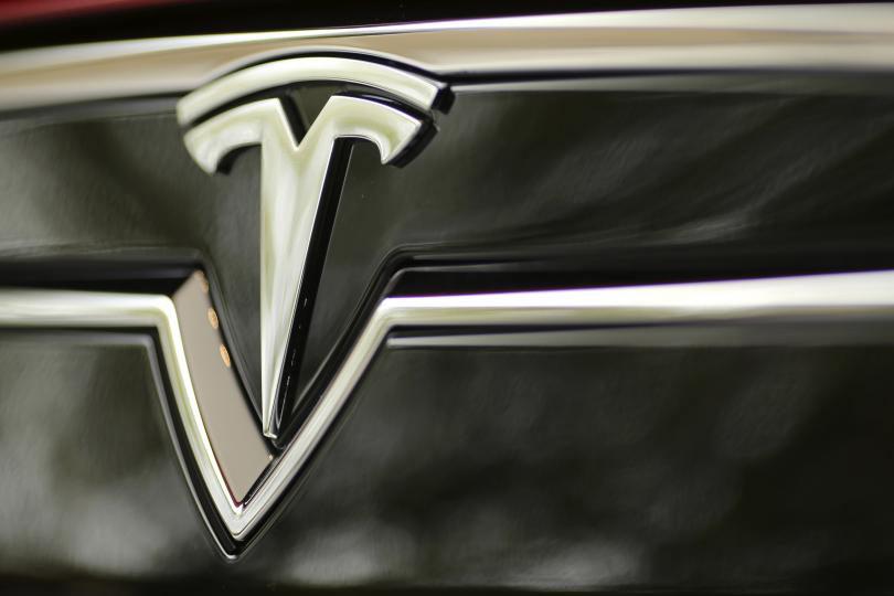 知ってました？ Teslaのロゴ・デザインの秘密 | ギズモード・ジャパン