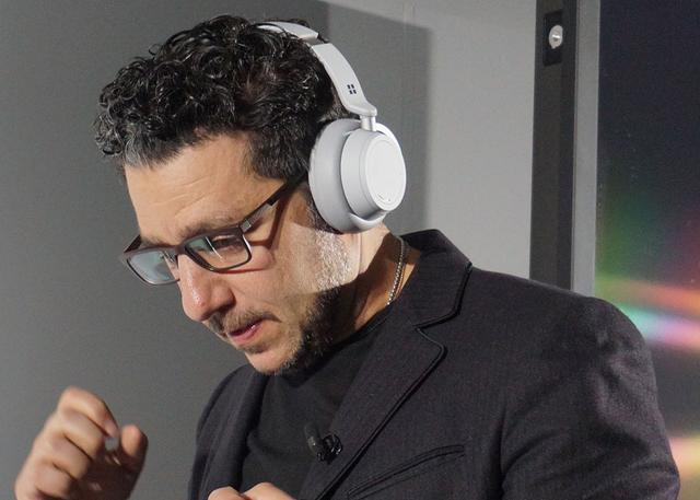 SurfaceHeadphone5