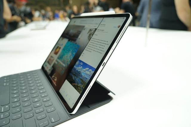 181030-ipadpro-handson-002