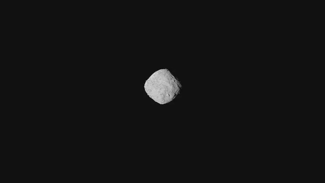到着間近！ NASAの宇宙探査機オシリス・レックス、小惑星｢ベンヌ｣の写真撮影に成功
