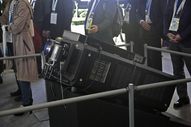 20181105gizmodo_panasonic_B0A0514
