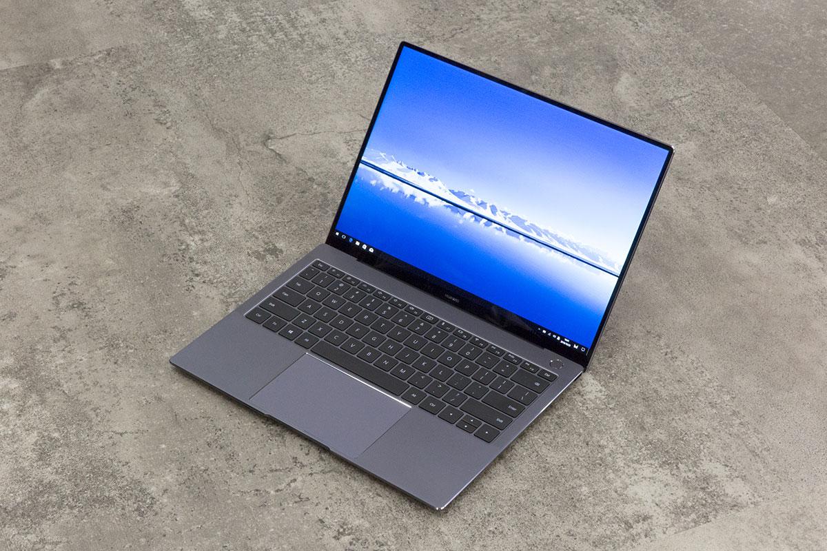 優等生に見えてキャラ立ってる。HUAWEI MateBook X Proはデザインも