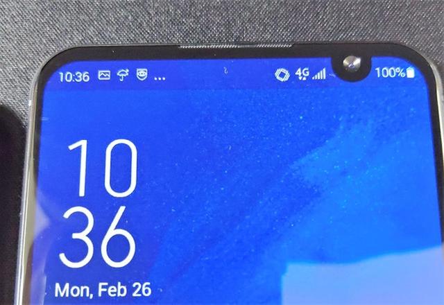 ノッチデザイン スマートフォン 本体 スマホのノッチとは？ベゼルやパンチホールとの違いやデザインを解説