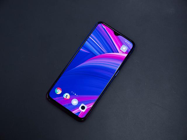 181111_oppo_r17_neo-1166386