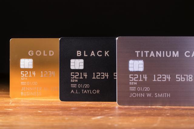20181204gizmodo_luxurycard_IMG_4278
