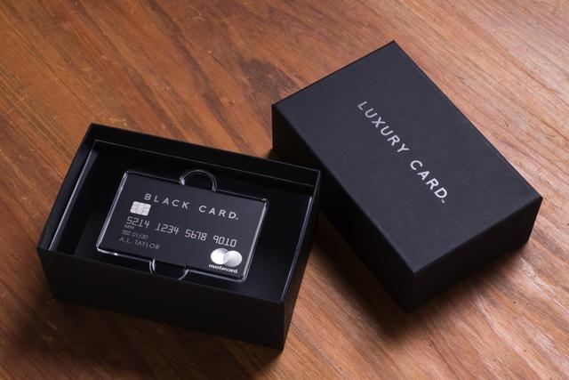 20181204gizmodo_luxurycard_IMG_4343