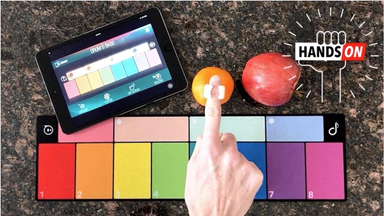 指に触れるすべてを鍵盤に。色を音に変換する指輪｢SpecDrums｣ハンズオン #CES2019