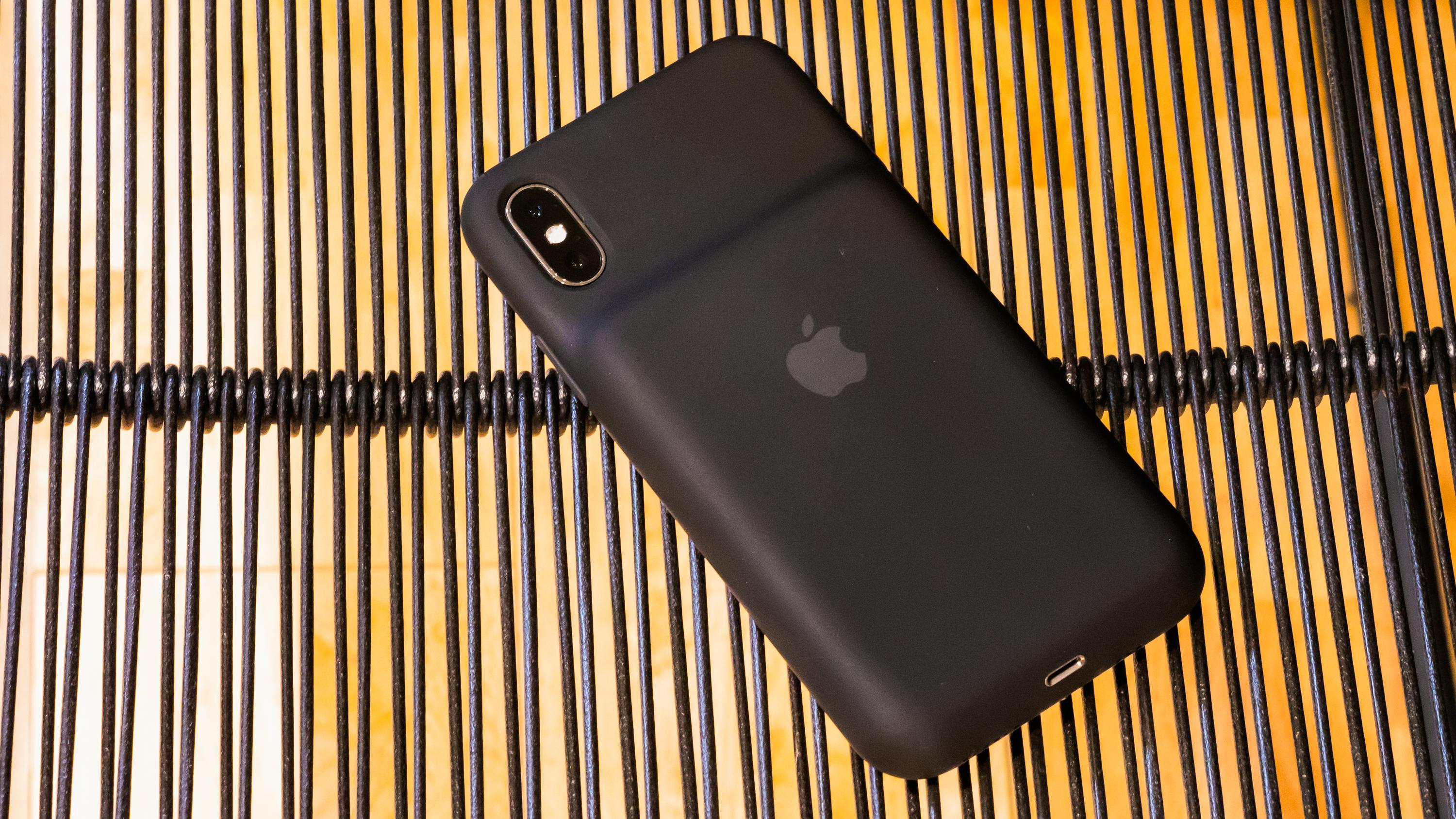 Apple Smart Battery Case for iPhone XS 黒スマホ/家電/カメラ