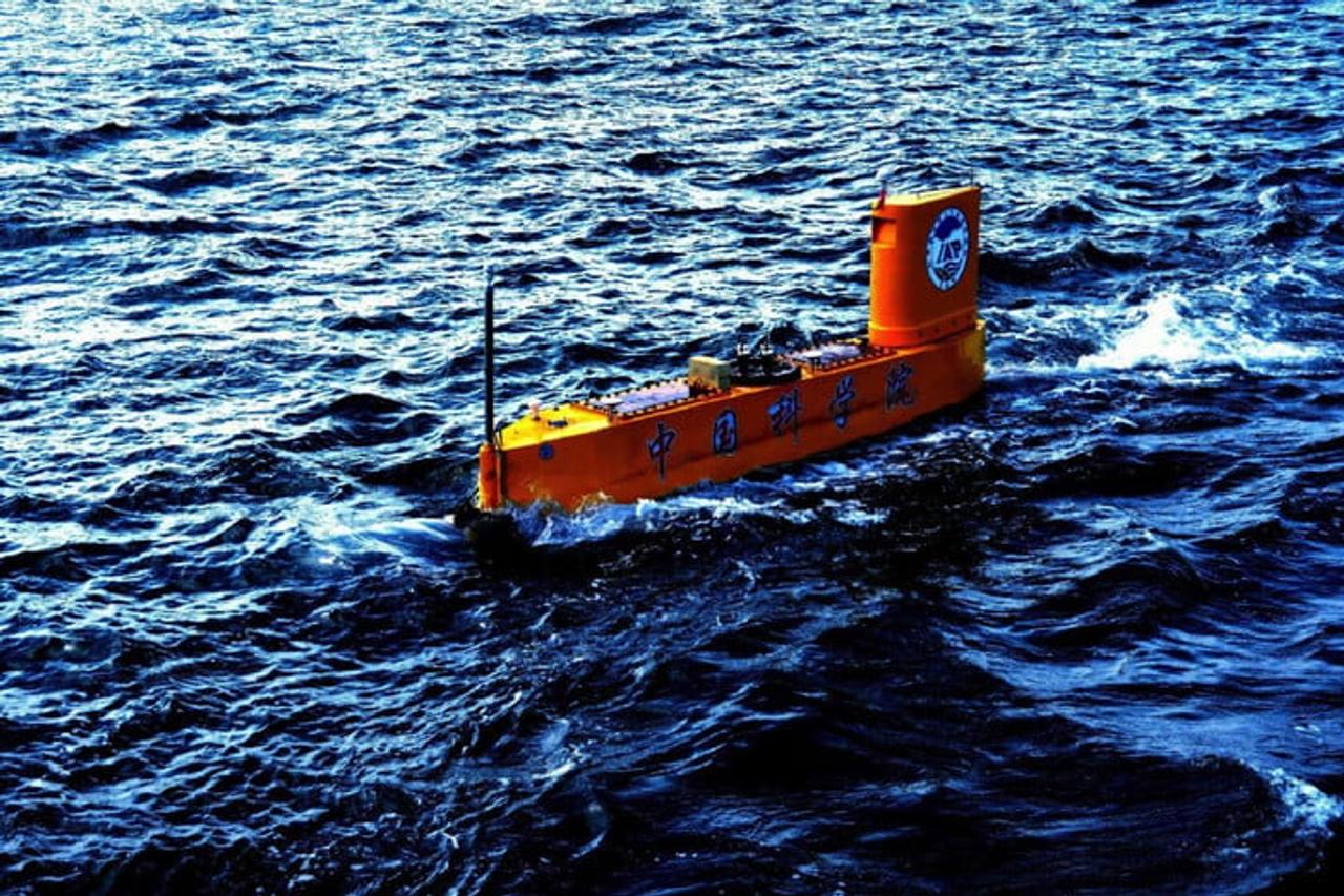台風の真ん中にロケット発射!? 中国の最新鋭潜水艇は人類のために働きます