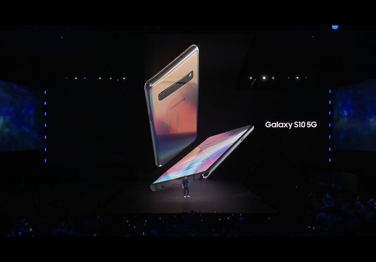 最強のGalaxy、｢S10 5G｣登場。6.7インチ大画面にカメラは計6つ！5G対応で通信速度も爆速 #SamsungEvent