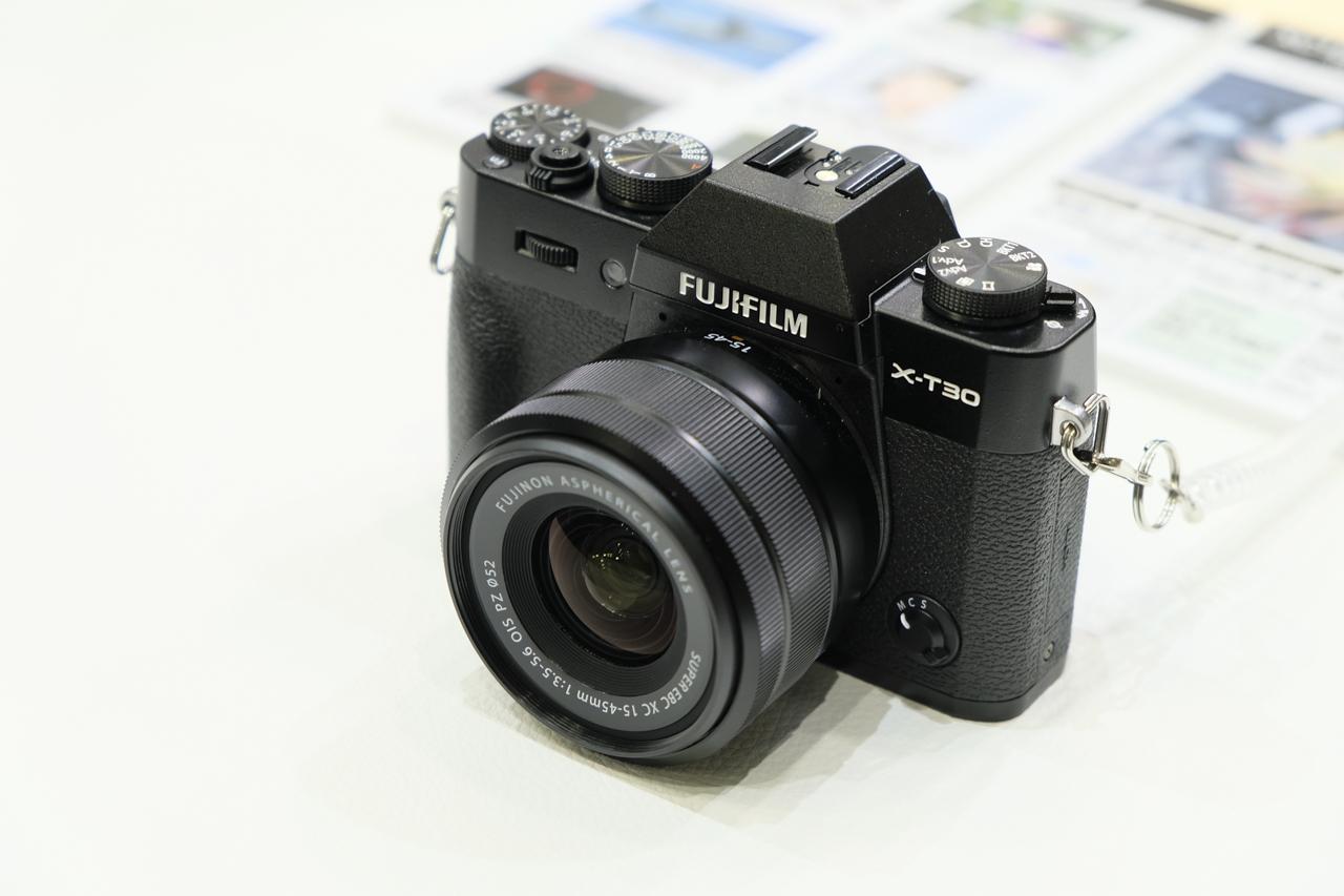 FUJIFILM｢X-T30｣は、まさにミニX-T3。なれど気になるところが1点だけ