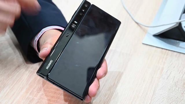 190301_huawei_mate_x_2
