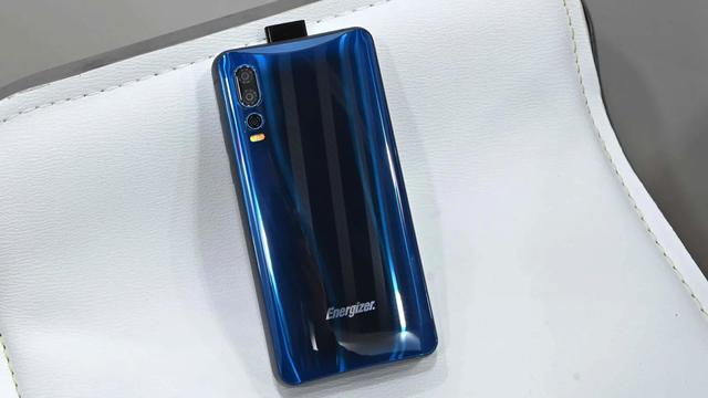 20190228gizmodo_energizer_jdewcq97jaslnyydtska