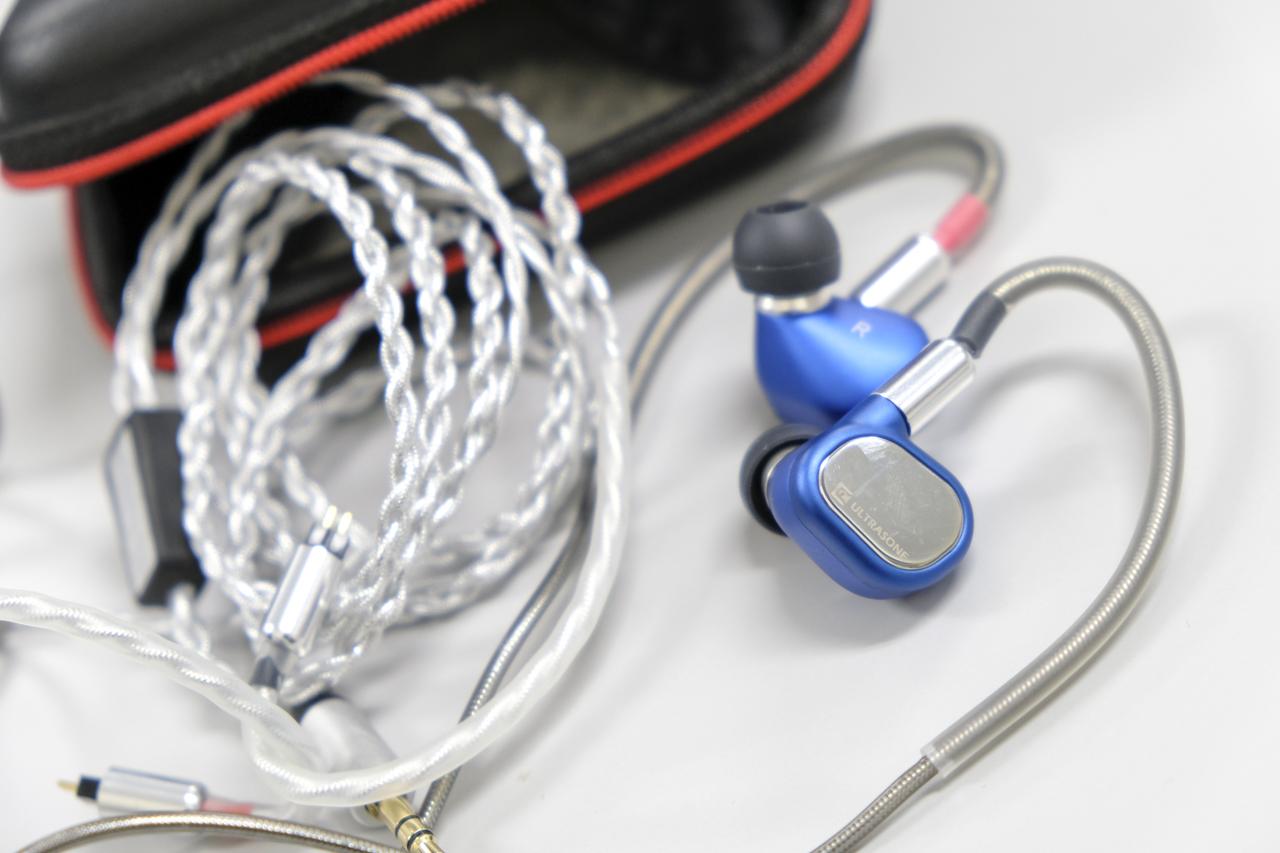 40万のヘッドフォンを聞いたら、お買い得かと一瞬思ってしまった