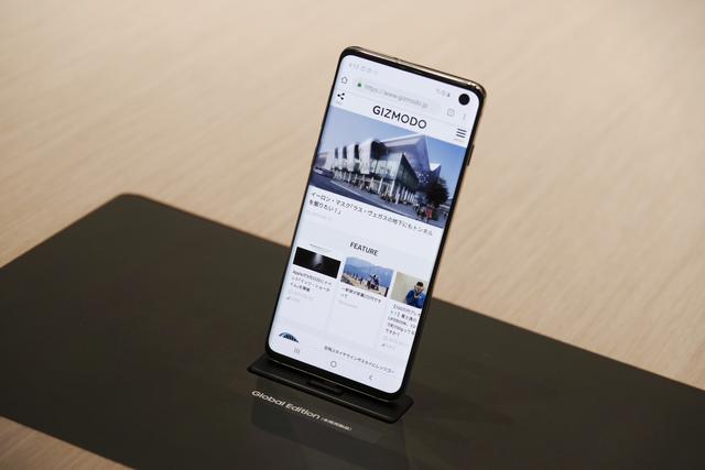 190312samsungs10_03