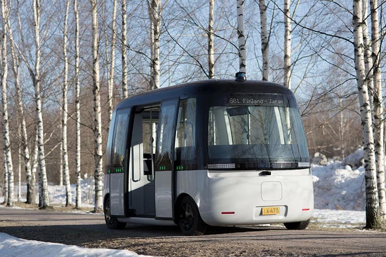 無印良品デザインの自律運転バス｢GACHA｣が実車デビュー