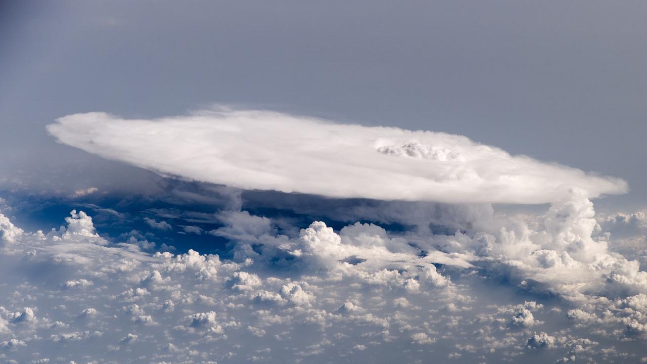史上最高値、13億ボルトの雷雲が観測される