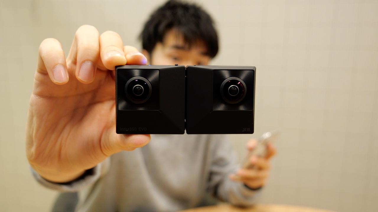 【1分レビュー】折りたたみカメラとな…？ Insta360 EVO