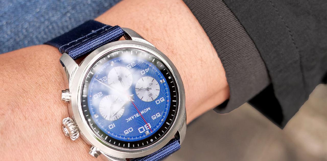 腕時計のグレード競争に参加できるスマウォ：Montblanc Summit 2  