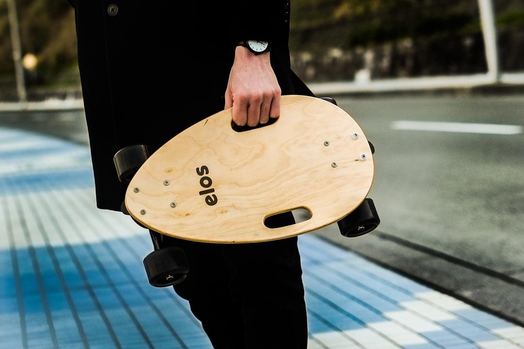 新型スケートボード｢elos｣が世界中のスケボ初心者に受け入れられている