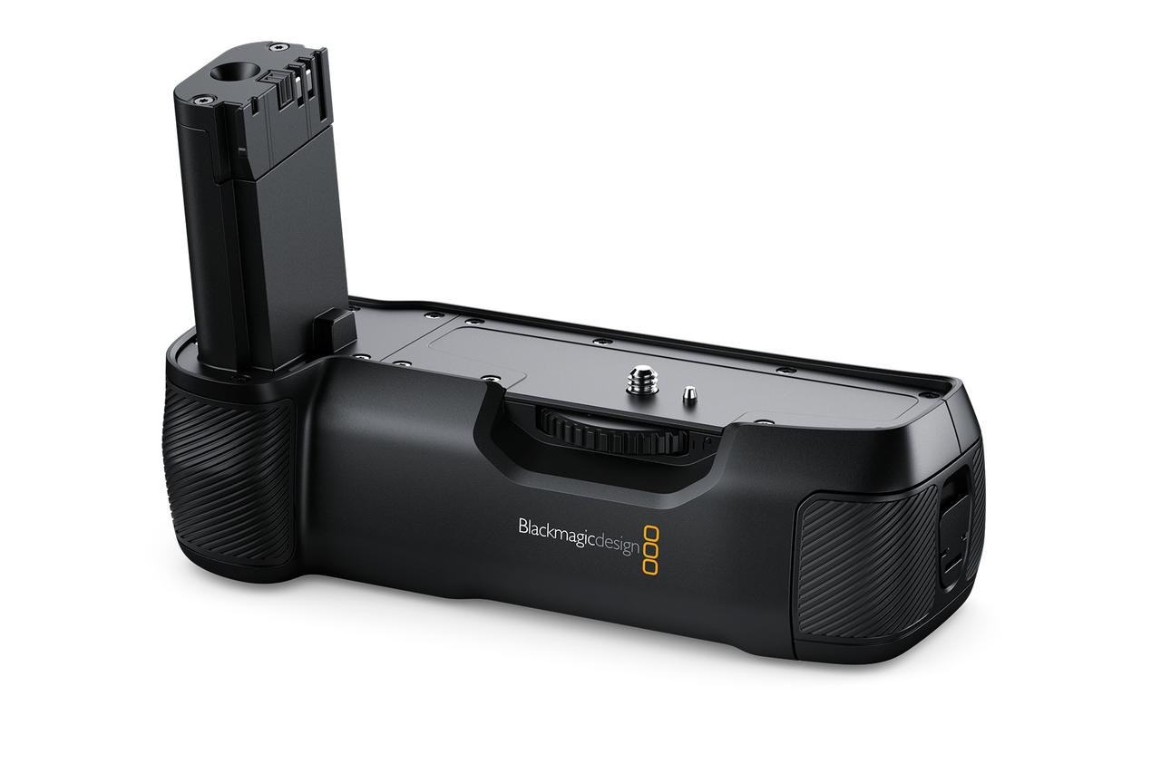 Blackmagic Pocket Cinema Camera 4K用のバッテリーグリップが登場。え、バッテリー変わるの？