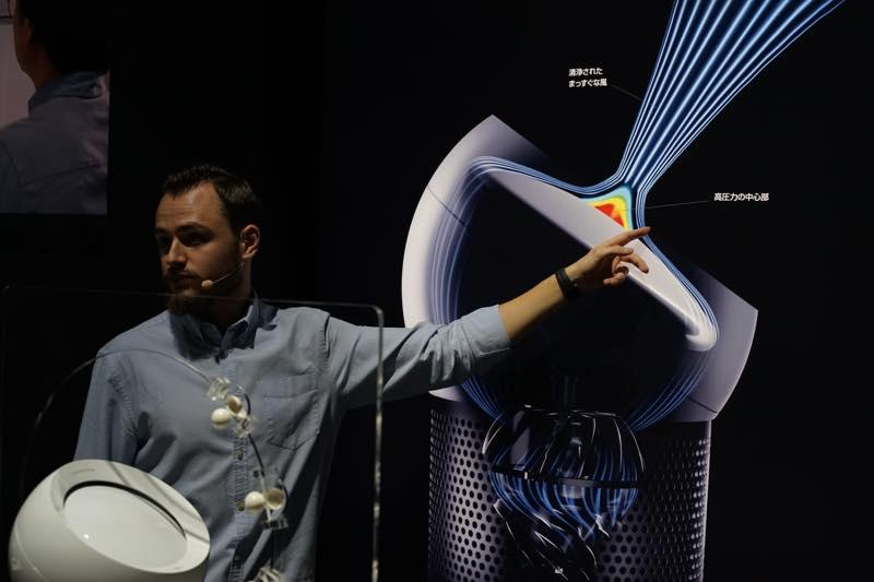 キレイな空気を自分へ向ける。卓上OKな空気清浄機｢Dyson Pure