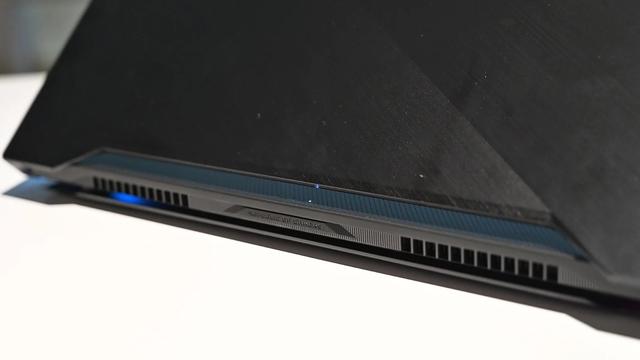 190509_asus_zephyrus_2019_handson_4