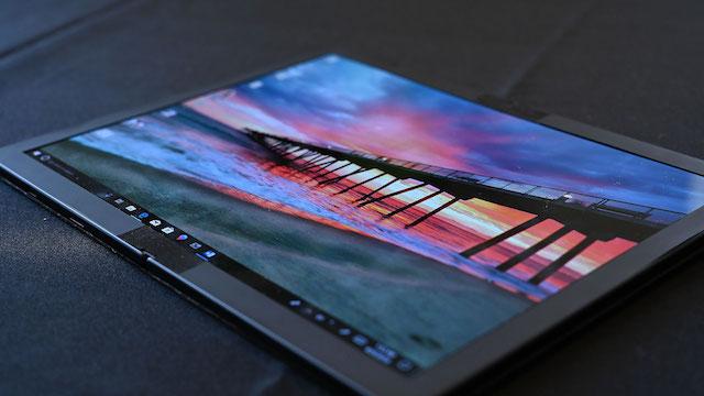 190514lenovobendylaptop01