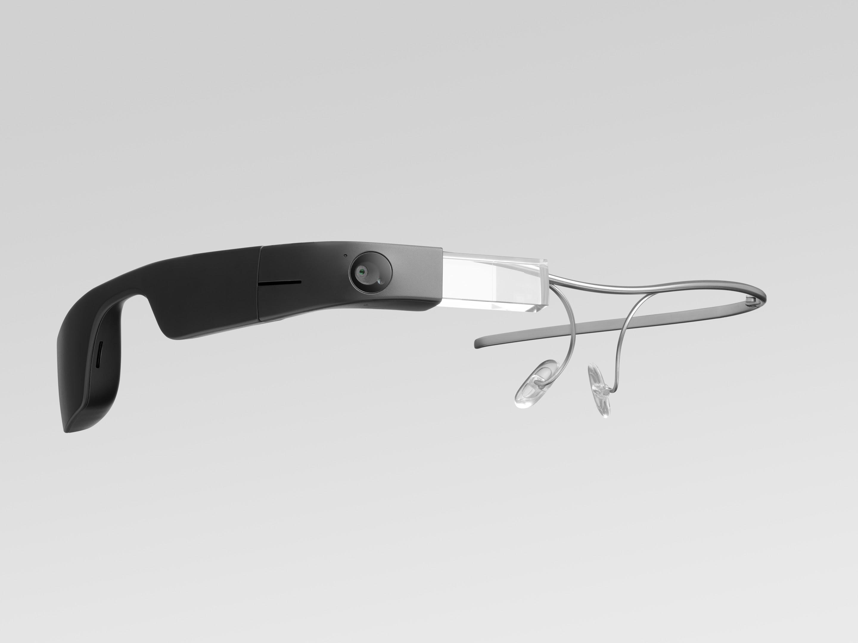 おかえりGoogle Glass！ 2年ぶりの新型はよりメガネらしく