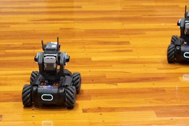 190626_dji_robomaster_s1-1070115-1